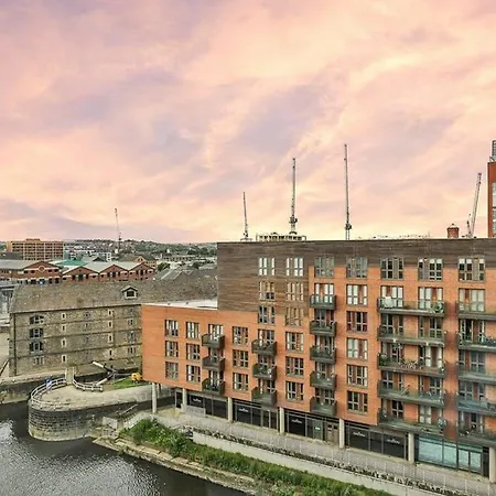 The Exclusive Gem Of Leeds - Sleeps 8 Apartment Leeds (West Yorkshire)