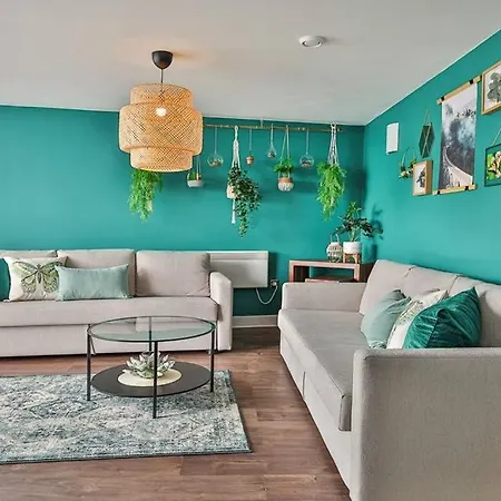 The Exclusive Gem Of Leeds - Sleeps 8 Apartment