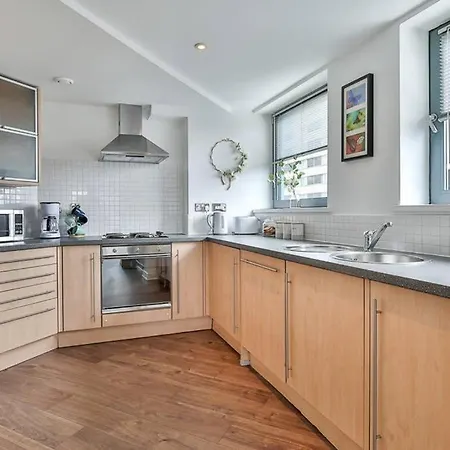 The Exclusive Gem Of Leeds - Sleeps 8 Leeds (West Yorkshire)